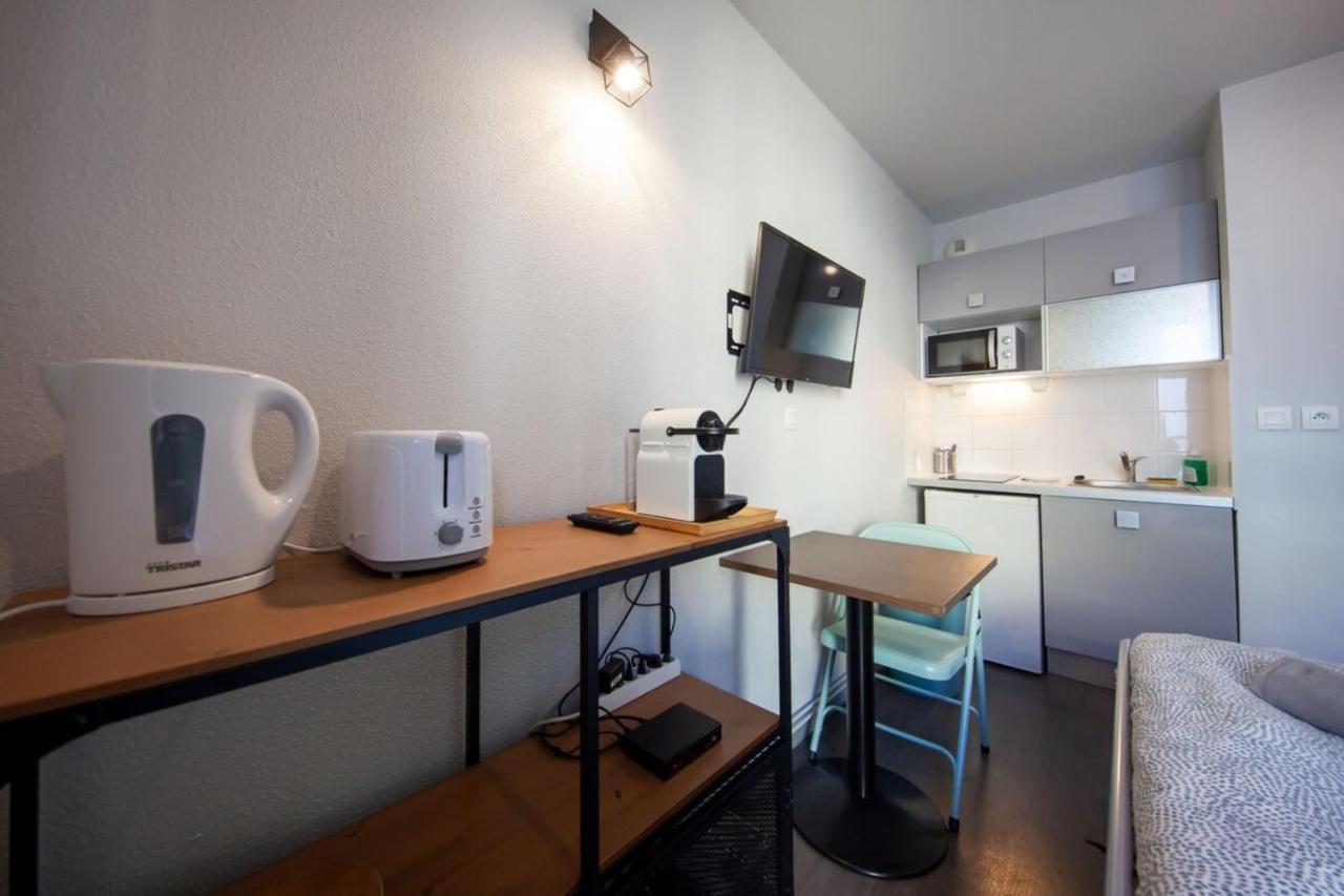 Le Petit Hector -Studio Cosy Avec Parking -Debourg Apartment Лион Екстериор снимка